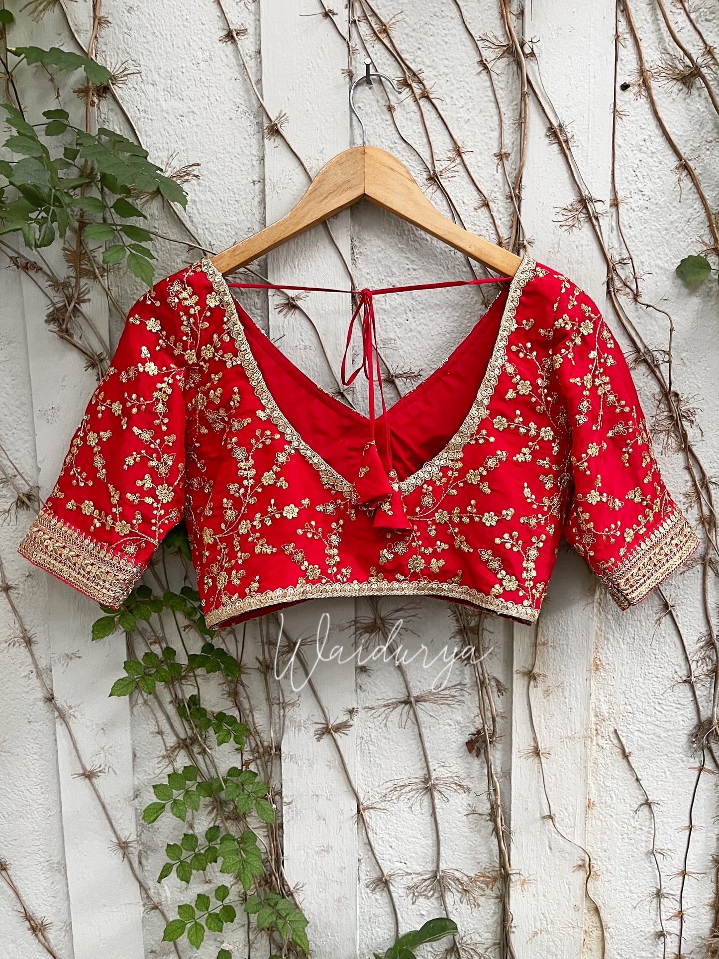 VEENA BLOUSE