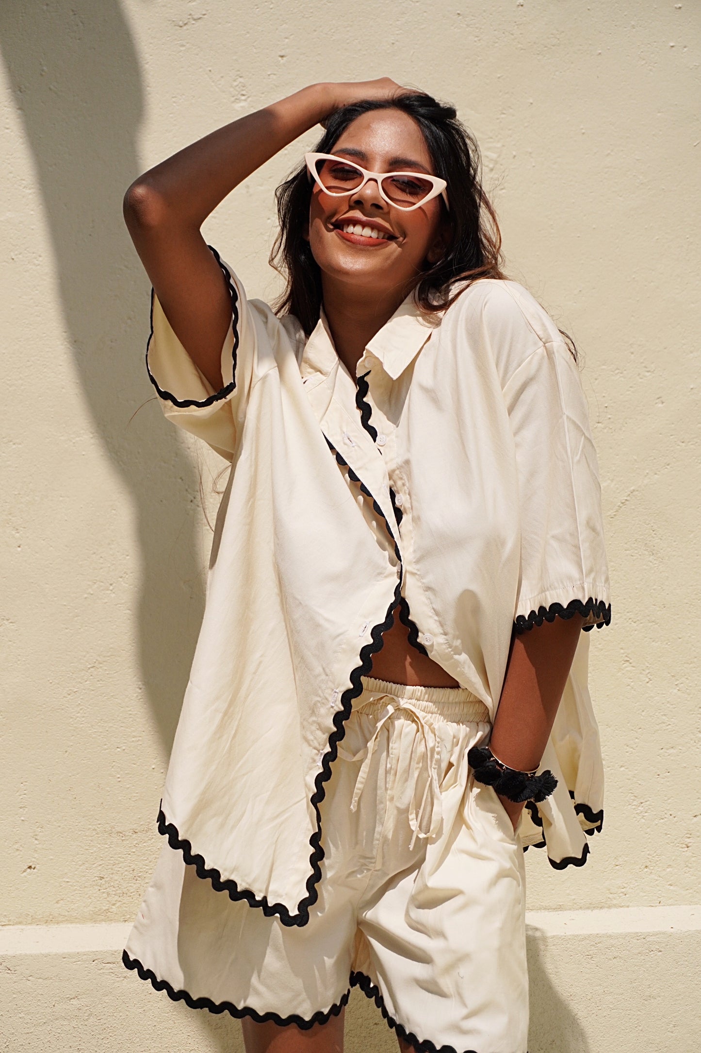 CREME SHORTS SET