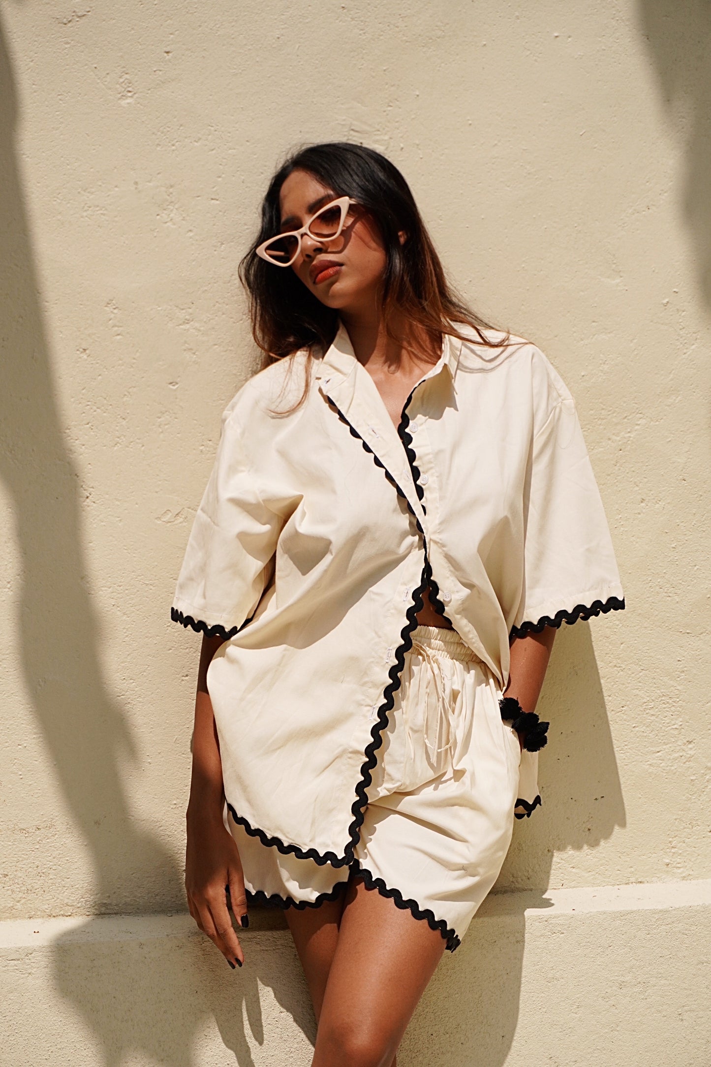 CREME SHORTS SET