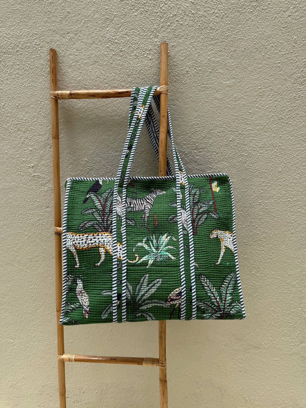 JAI TOTE